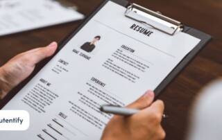 Autenticação por reconhecimento de padrões de digitação